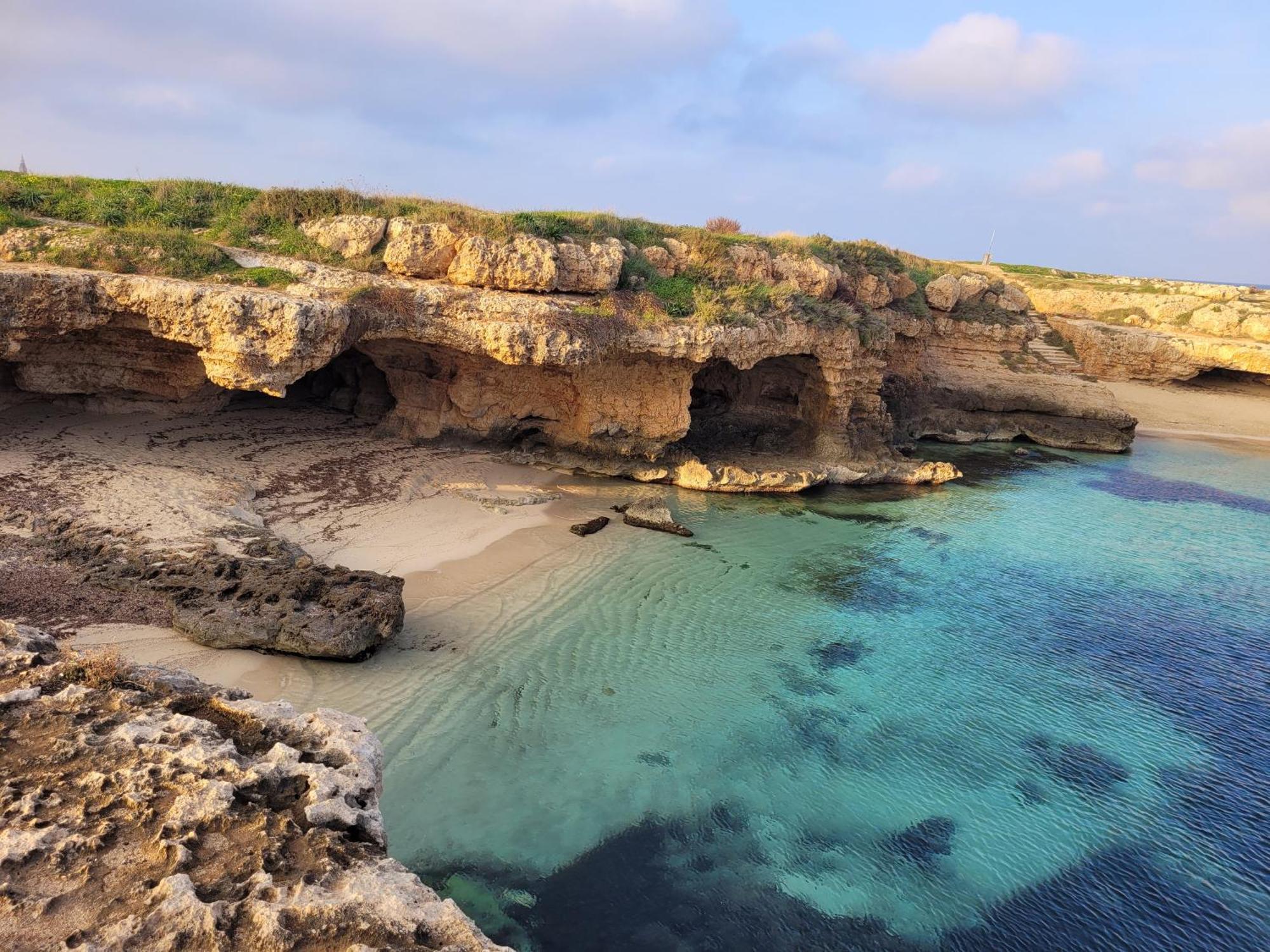 Cala Paradiso مونوبولي المظهر الخارجي الصورة