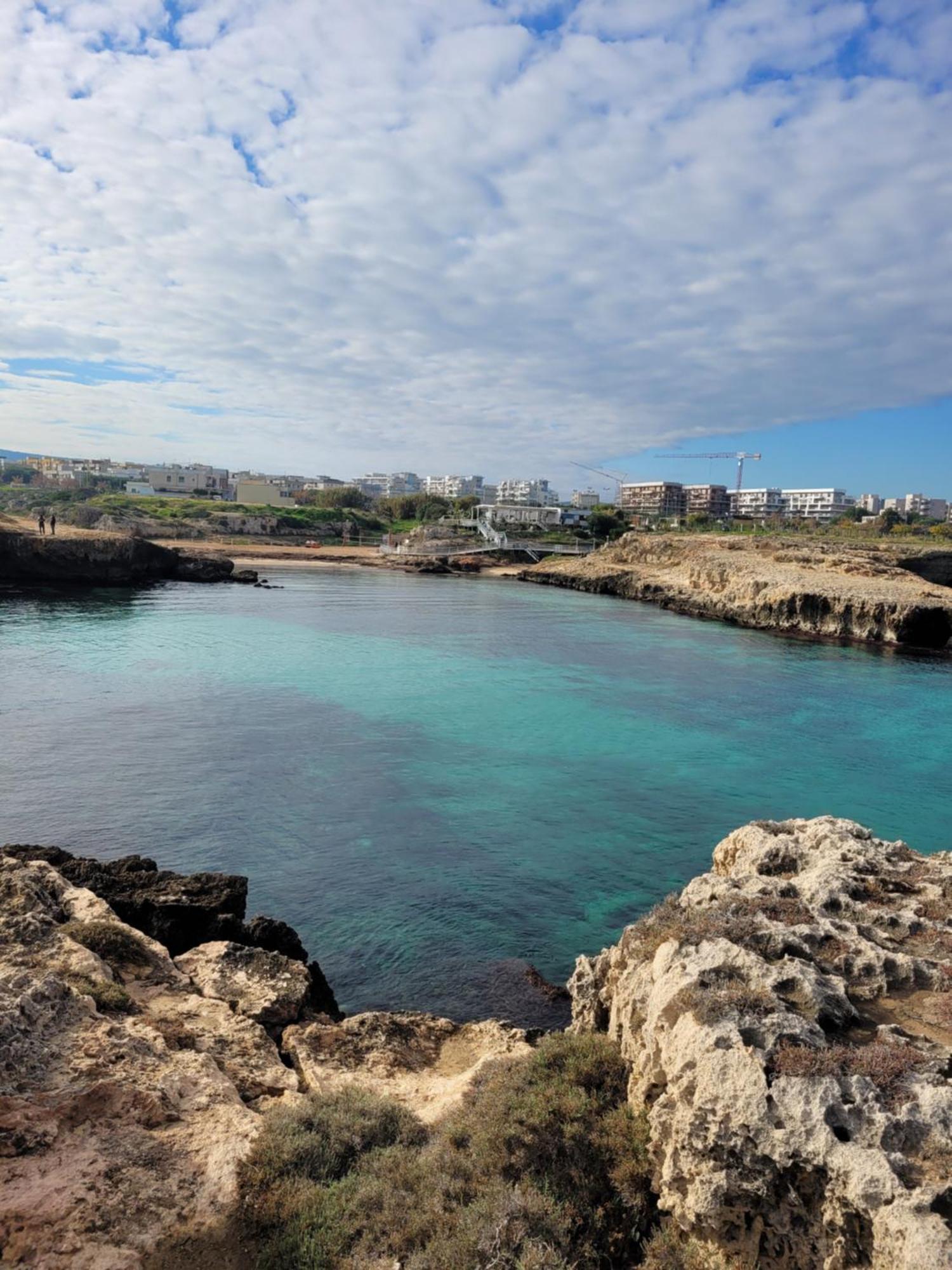 Cala Paradiso مونوبولي المظهر الخارجي الصورة